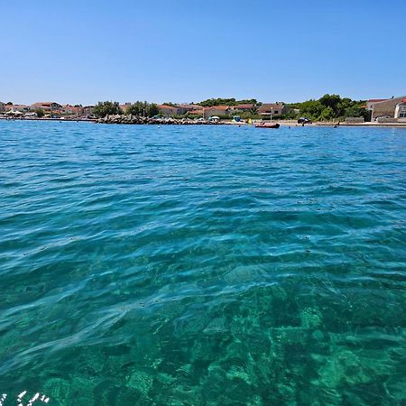 Familien Ferienhaus Vir Croatia 150M Strand Restaurant Einkaufen Екстериор снимка