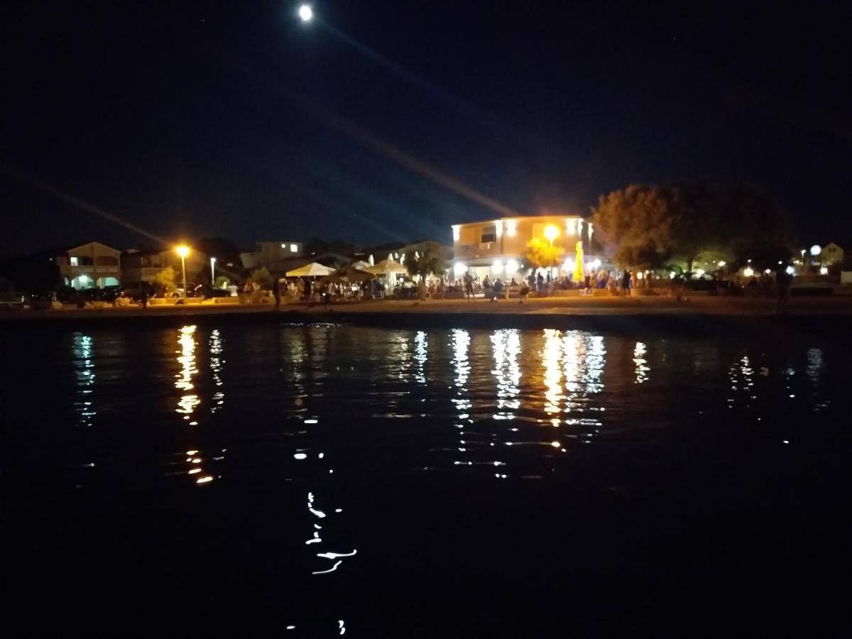 Familien Ferienhaus Vir Croatia 150M Strand Restaurant Einkaufen Екстериор снимка