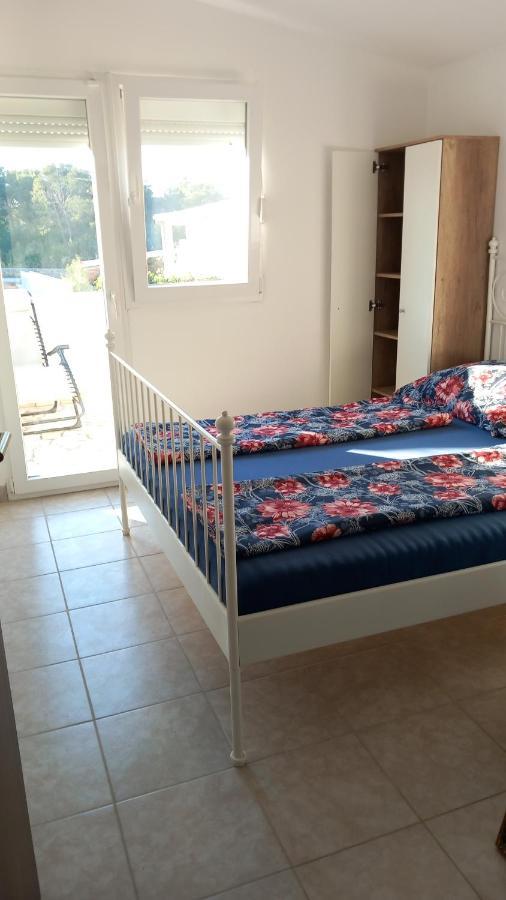 Familien Ferienhaus Vir Croatia 150M Strand Restaurant Einkaufen Екстериор снимка
