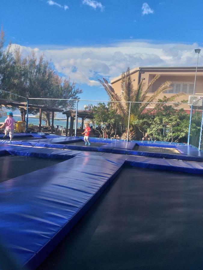 Familien Ferienhaus Vir Croatia 150M Strand Restaurant Einkaufen Екстериор снимка